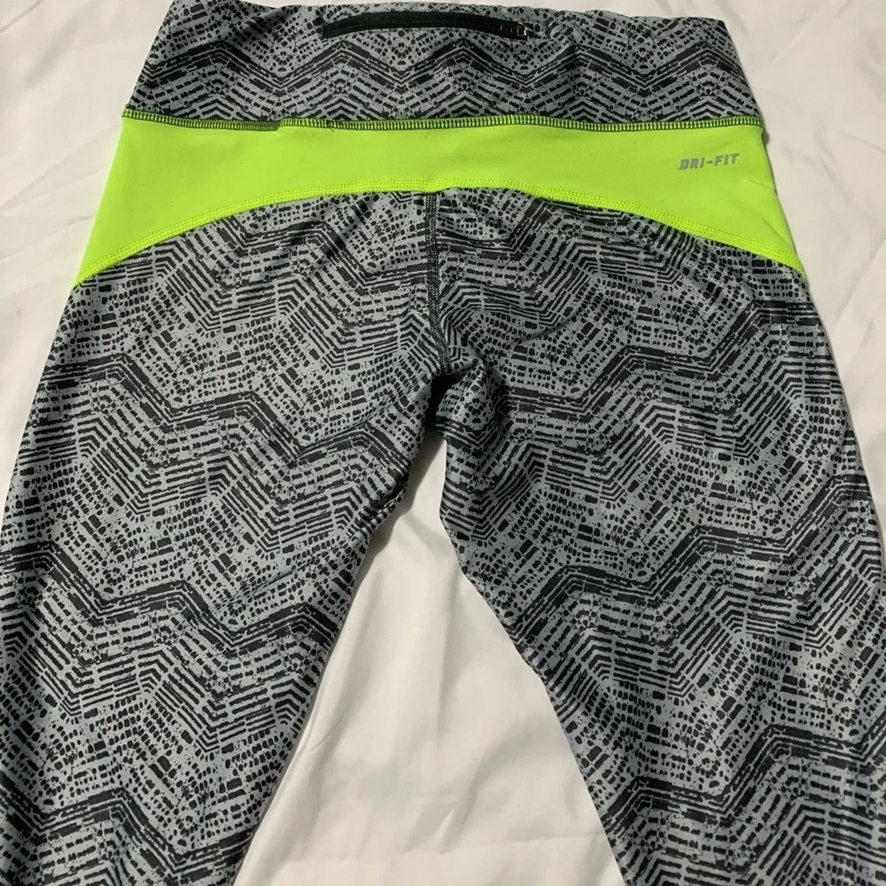 Nike leggings - Picture 3 of 5